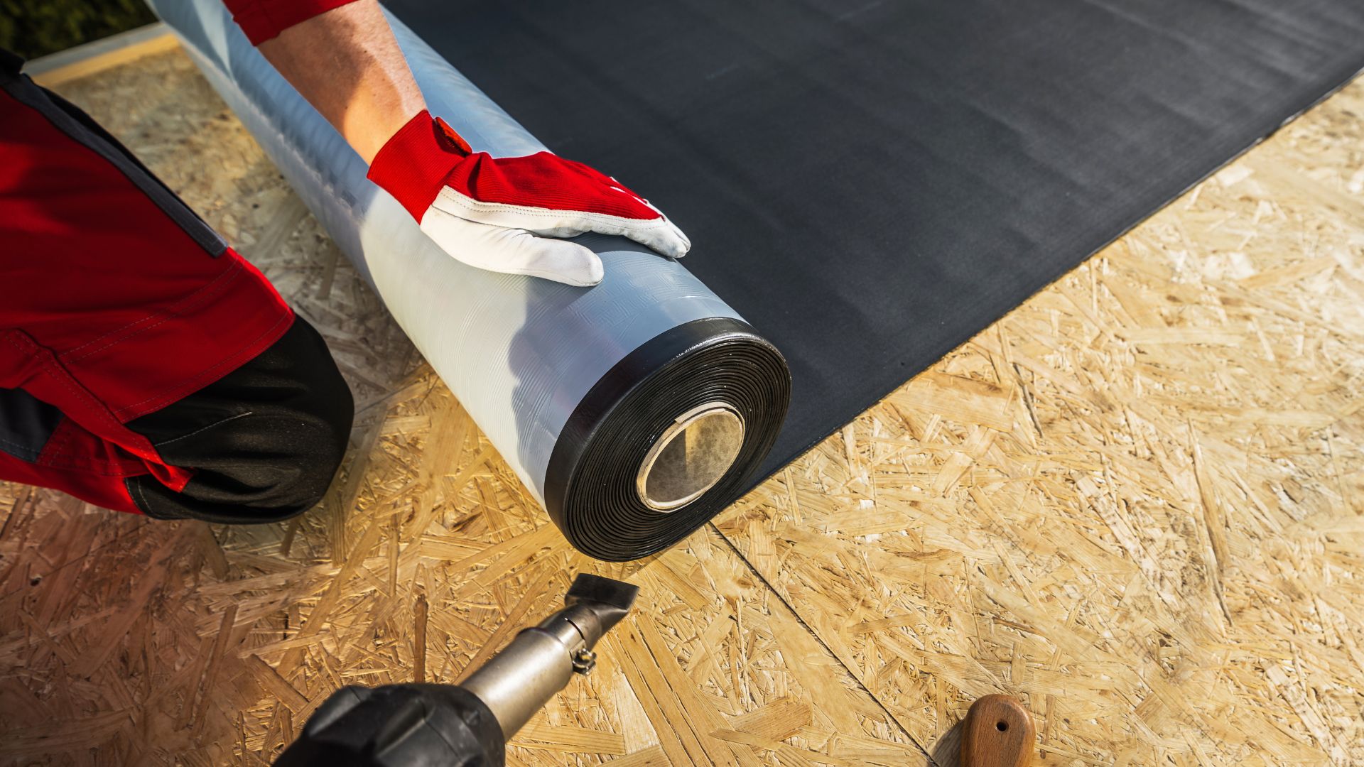 Redondo Beach, CA<br />
Rolled Roofing<br />
	