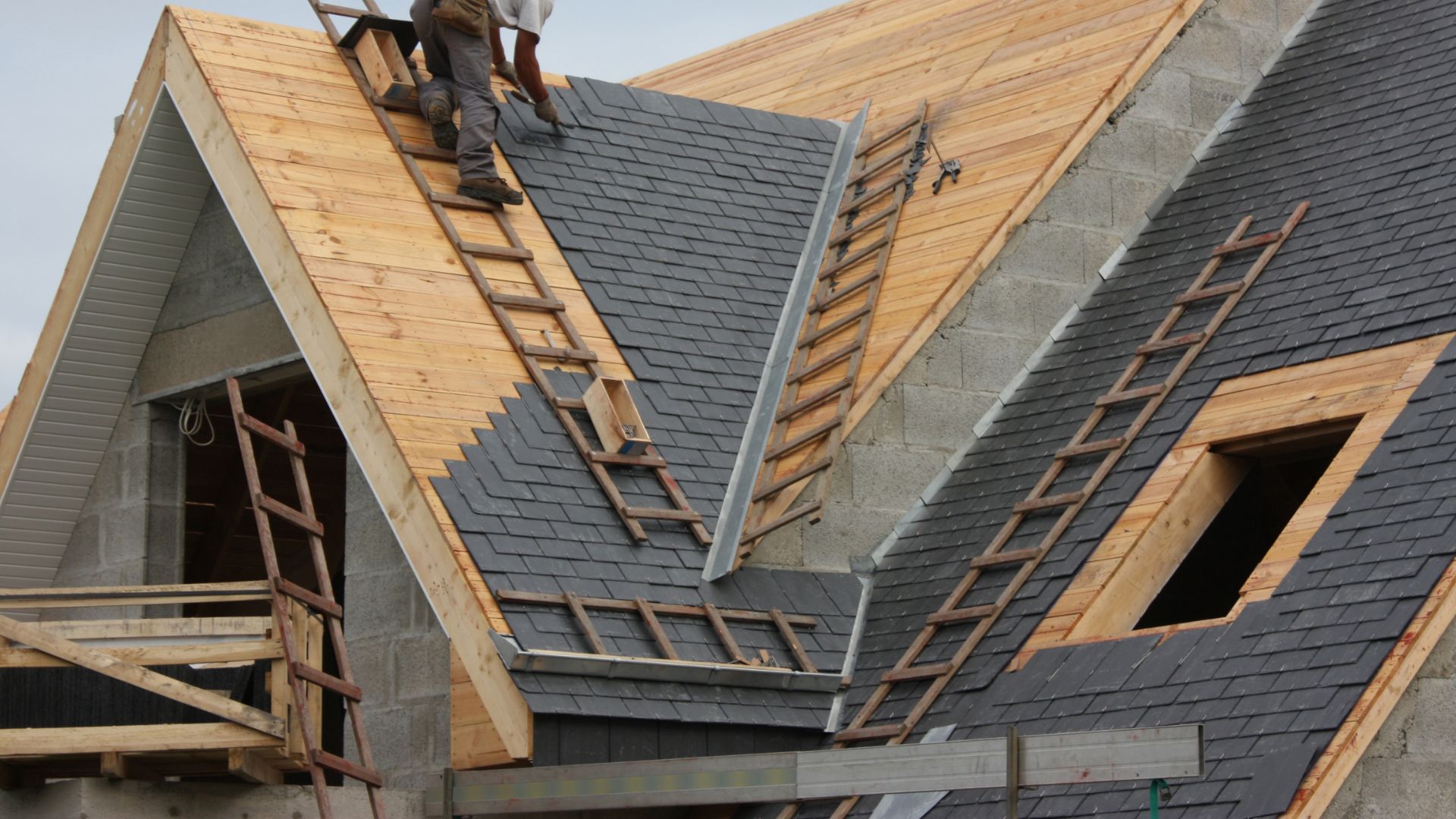Redondo Beach, CA<br />
Rubber Slate Roof<br />
	
